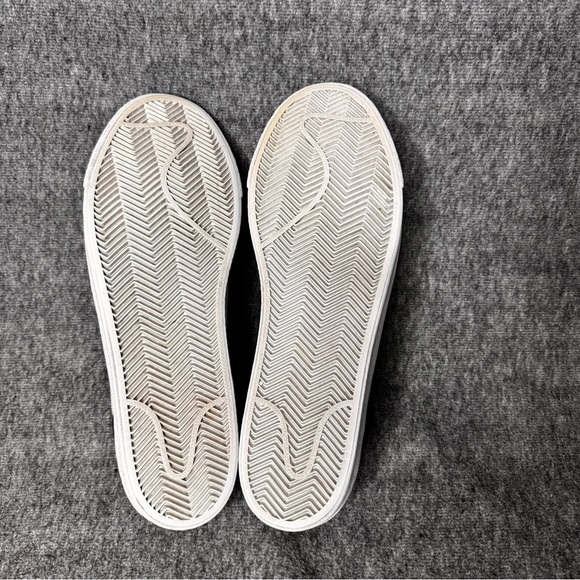 A.P.C. X Nike All Court White / Black Thom
Yorke Radiohead‎ 744285-100 Men's 12 - Picture 7 of 11